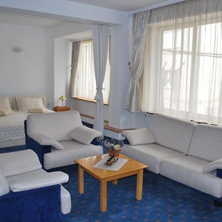 Hotel Residence Inn Skopje Esterno foto