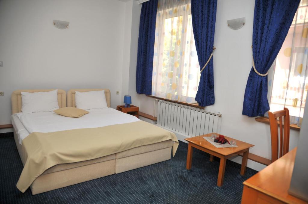 Hotel Residence Inn Skopje Camera foto